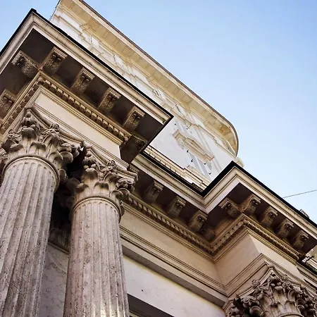 Apartment Trevi Fountain & Spanish Steps Rome Exterior photo